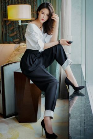 我邻居漂亮女教师2_BD英语电影完整版